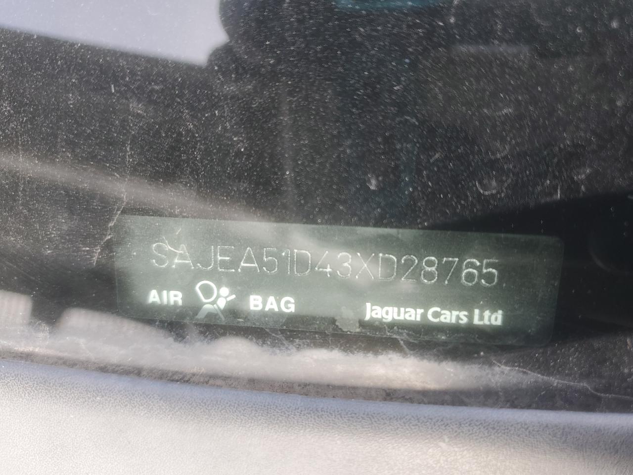 Jaguar X-Type 2.5 Image 11