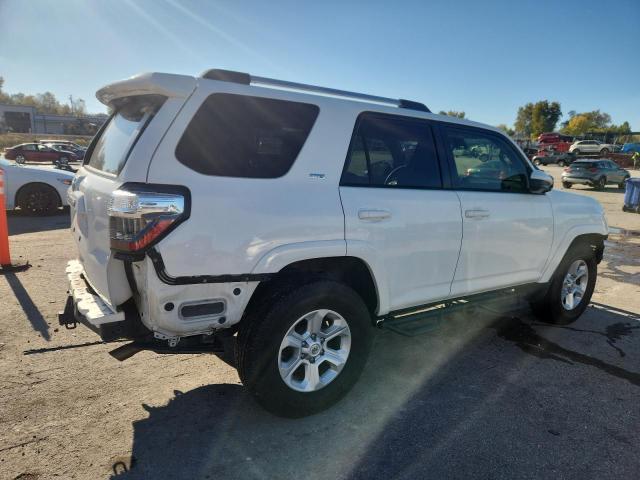 Toyota 4Runner Sr5 Image 3