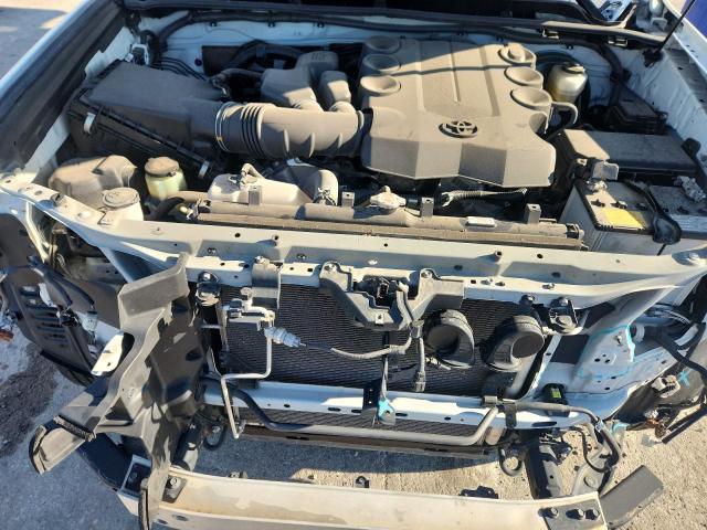 Toyota 4Runner Sr5 Image 10