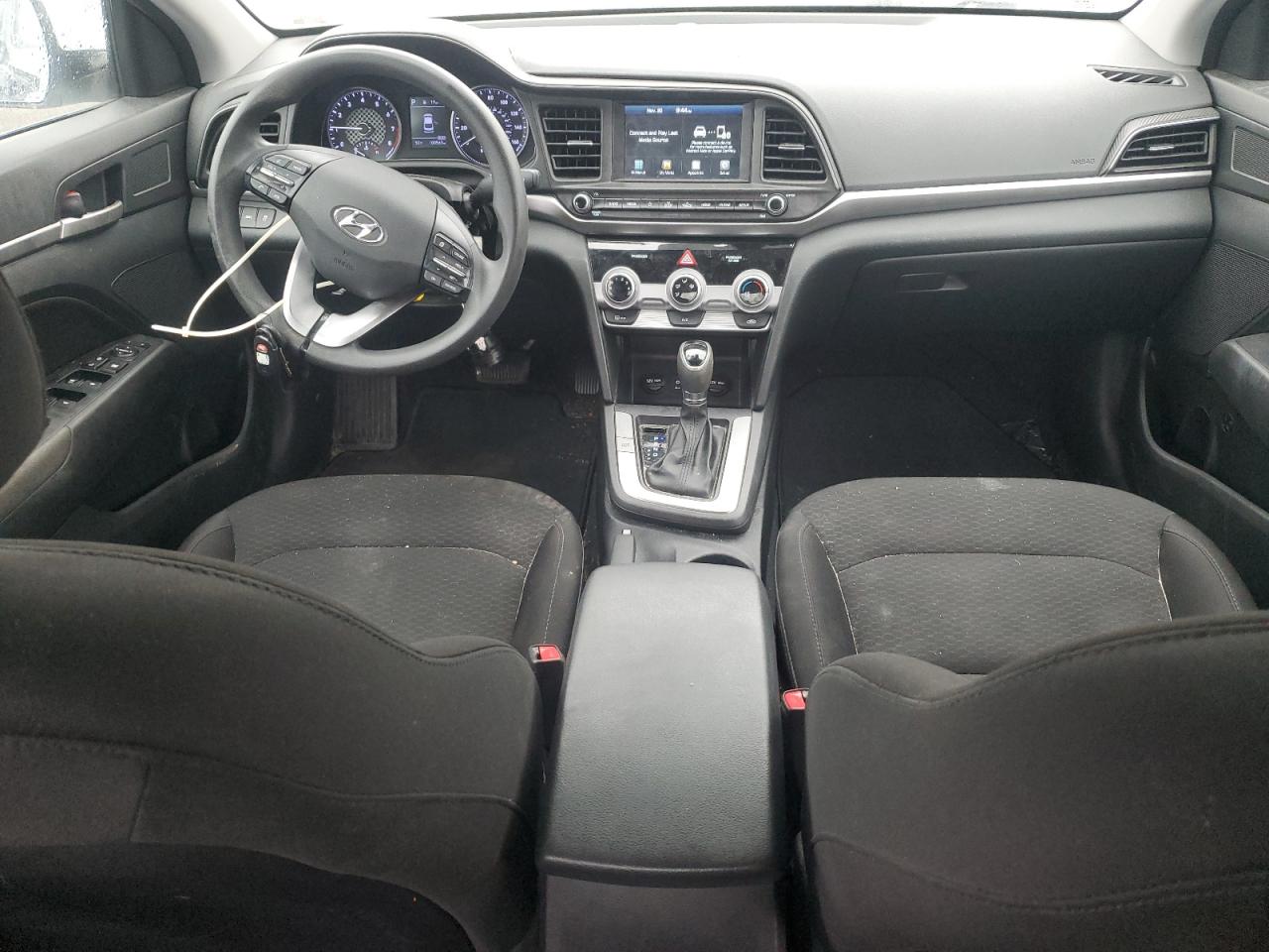 Hyundai ELANTRA Sel Image 4