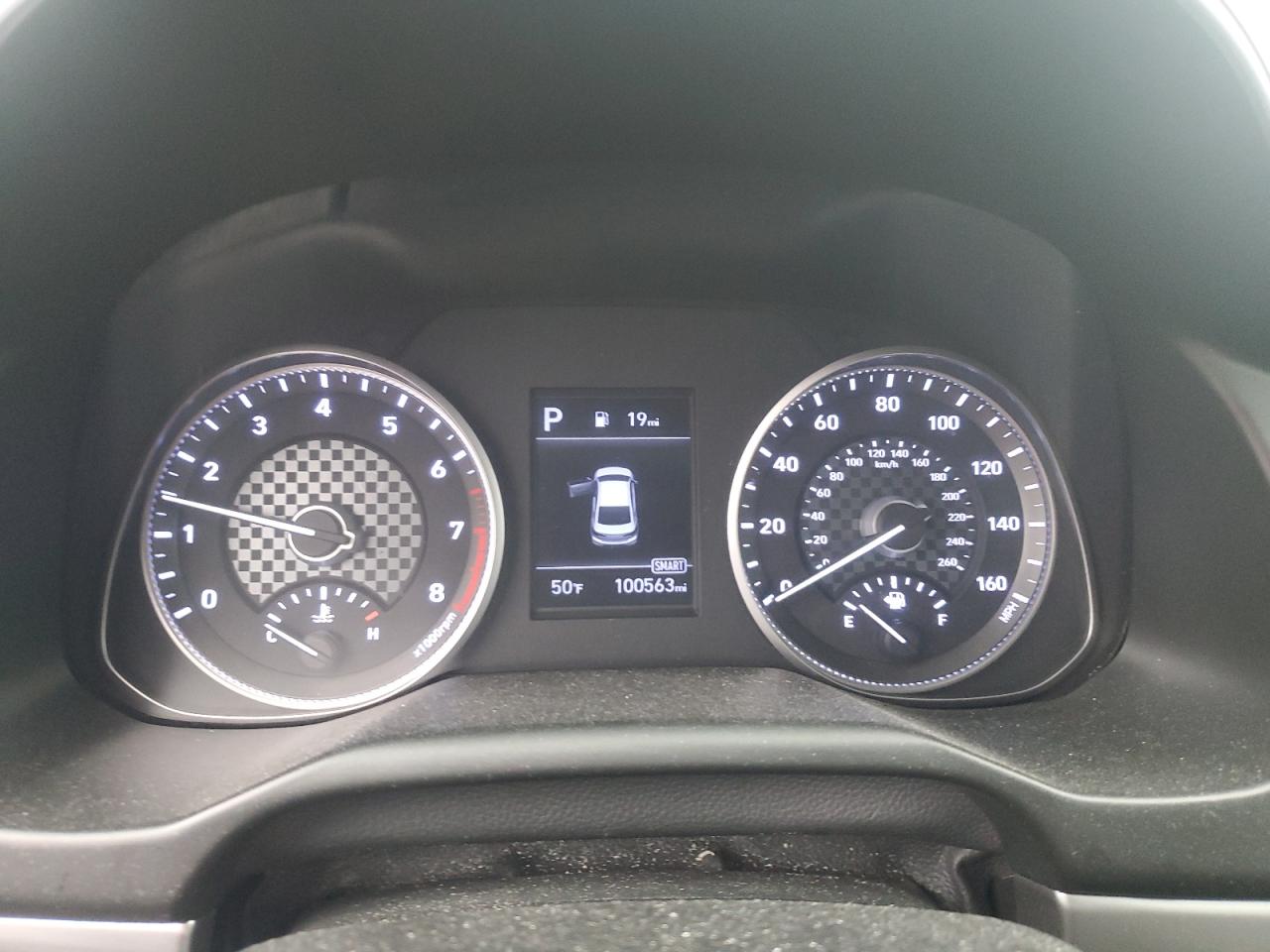 Hyundai ELANTRA Sel Image 2