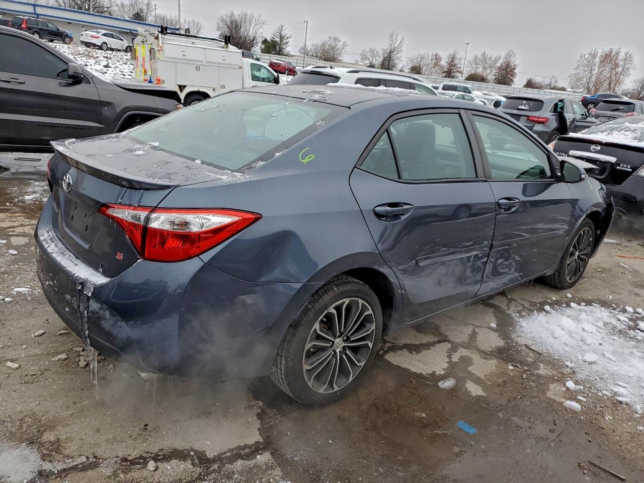 Toyota Corolla L Image 7