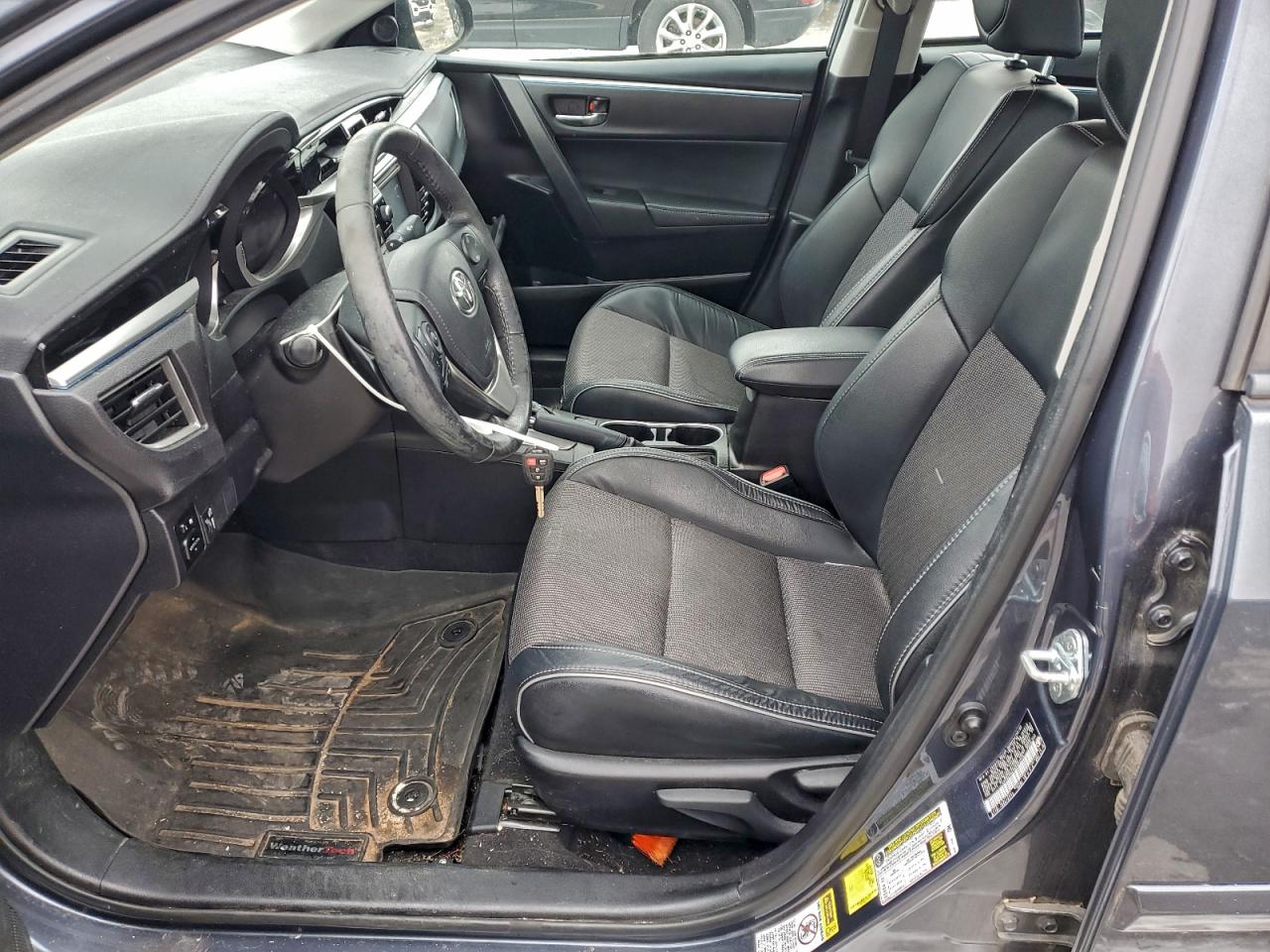 Toyota Corolla L Image 2