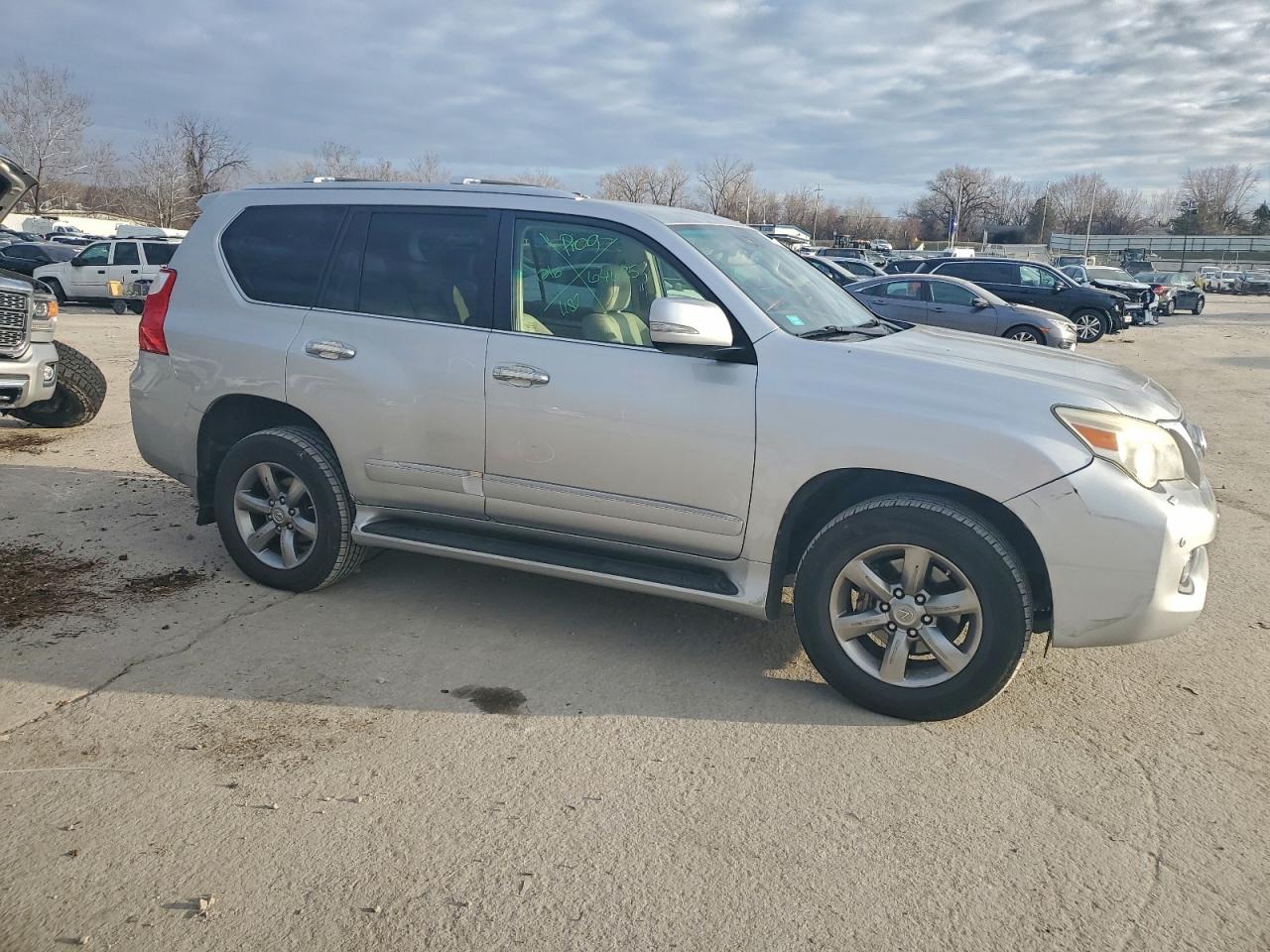 Lexus Gx 460 Premium Image 13