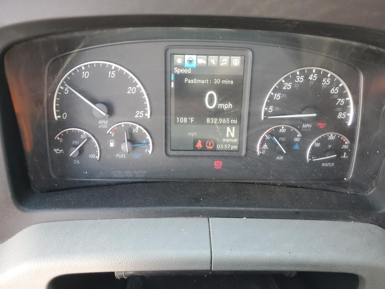 Freightliner Cascadia 1 Image 7