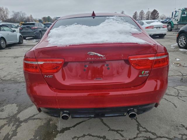 Jaguar XE S Image 12