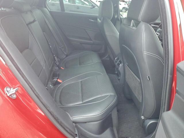 Jaguar XE S Image 5