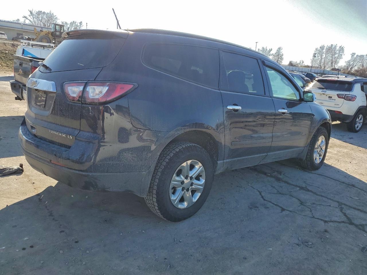 Chevrolet Traverse Ls Image 3