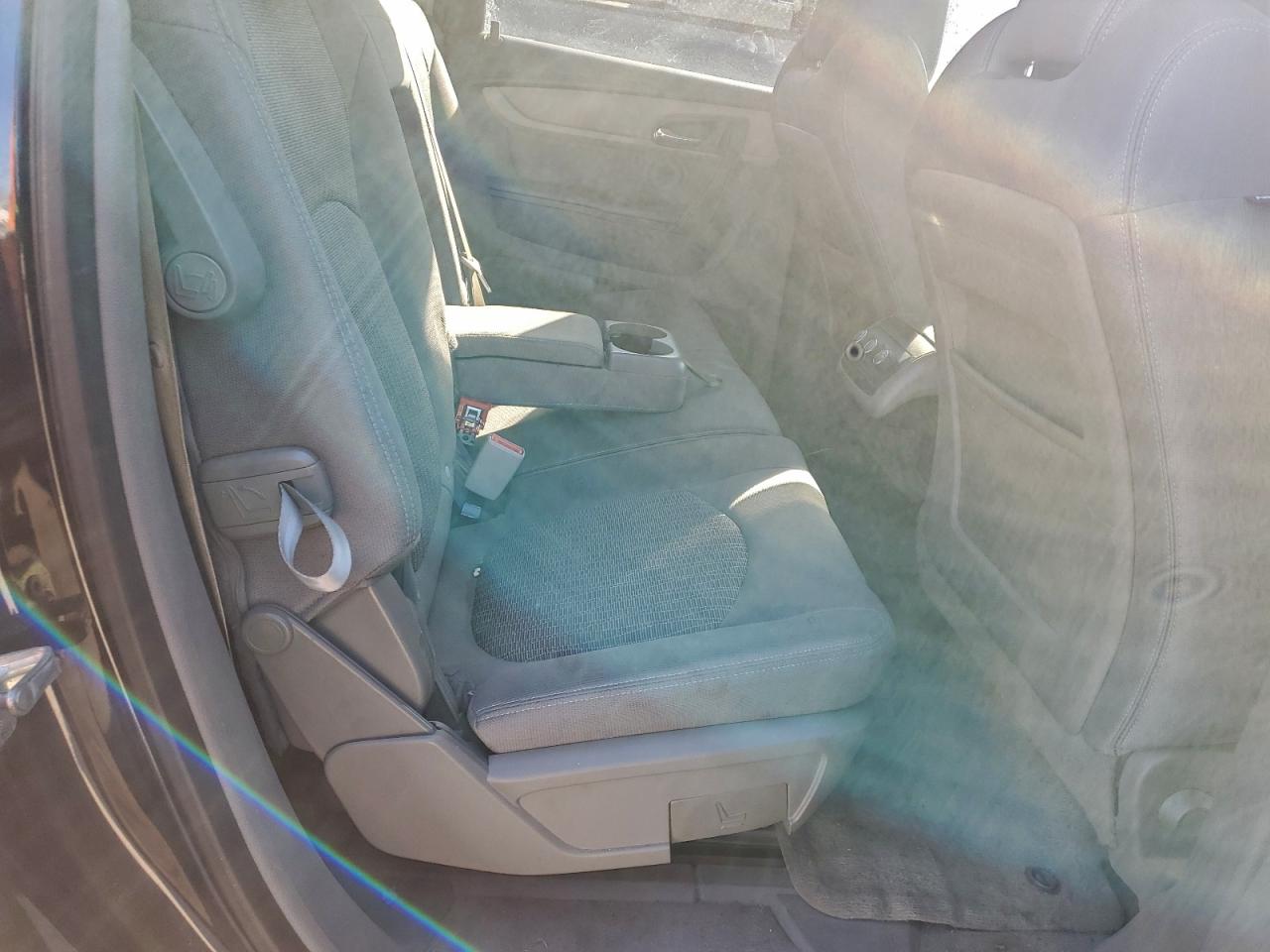 Chevrolet Traverse Ls Image 13