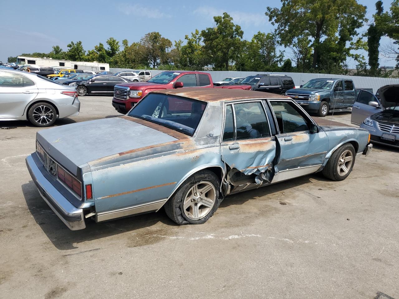 Chevrolet Caprice Classic Image 4