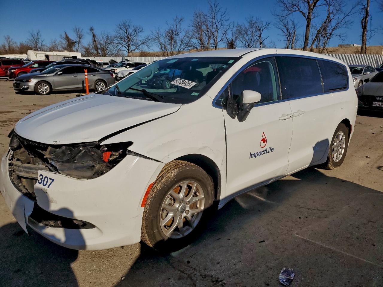 Chrysler Minivan Lx Image 1