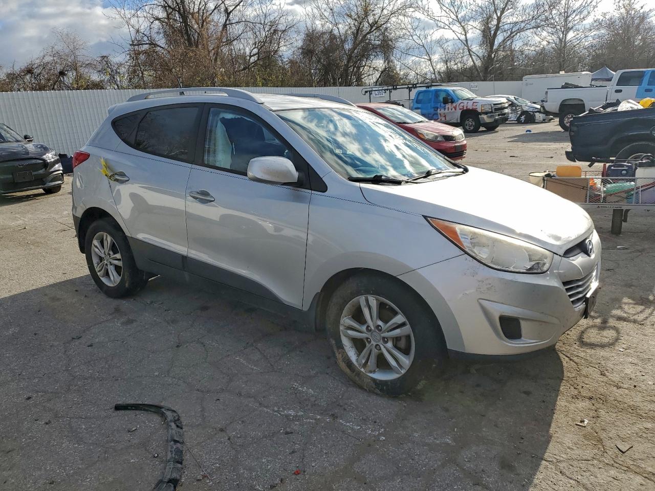 Hyundai TUCSON Gls Image 2