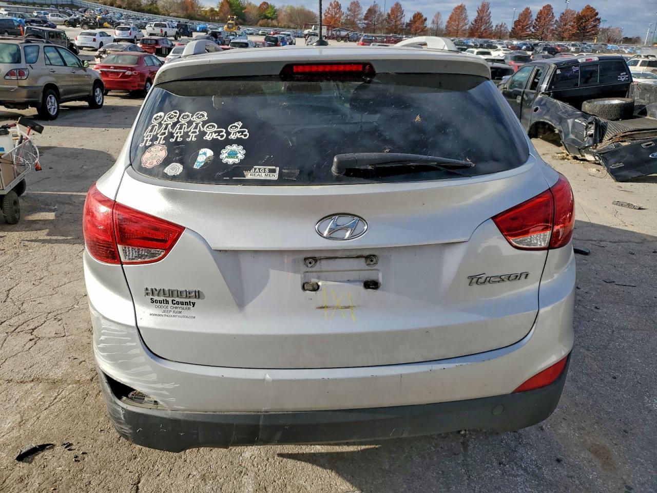 Hyundai TUCSON Gls Image 3