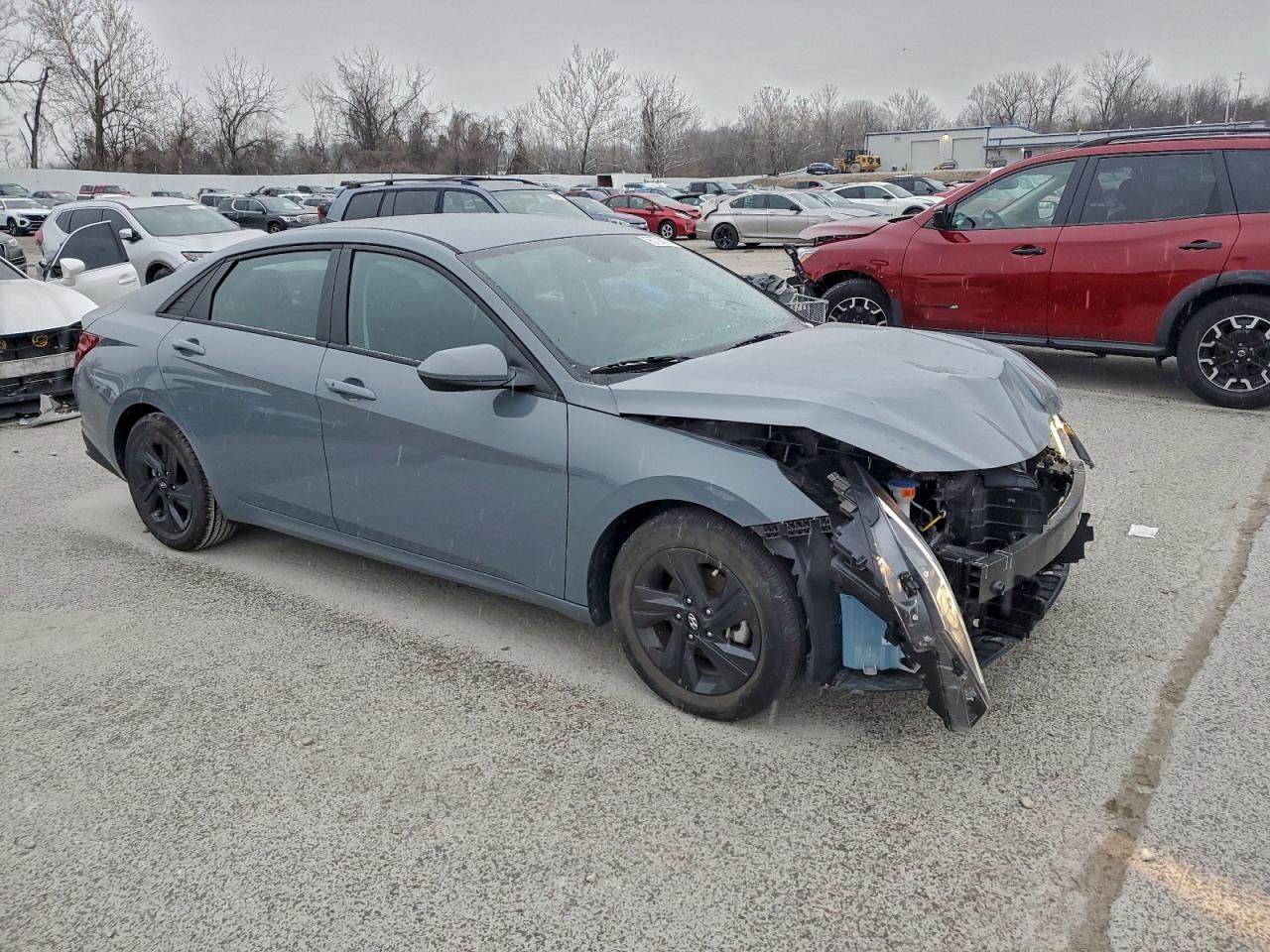 Hyundai ELANTRA Sel Image 3