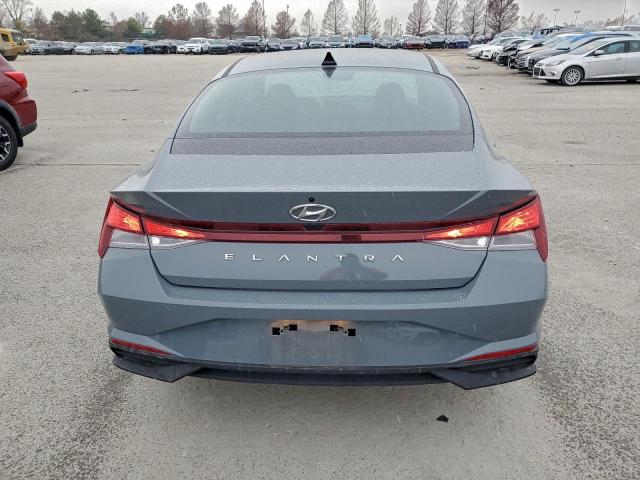 Hyundai ELANTRA Sel Image 12