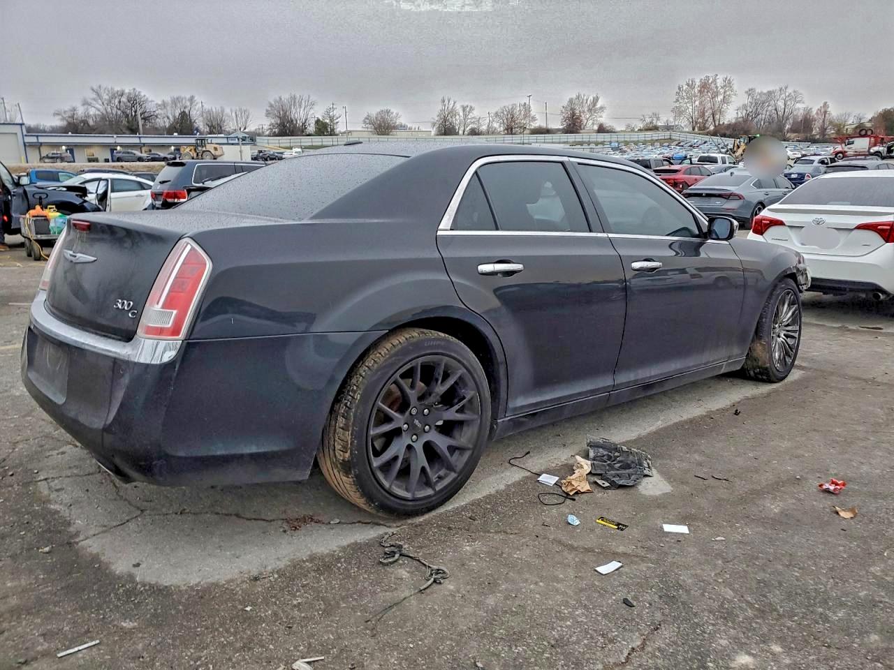 Chrysler 300 Image 9