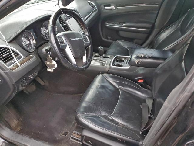 Chrysler 300 Image 11