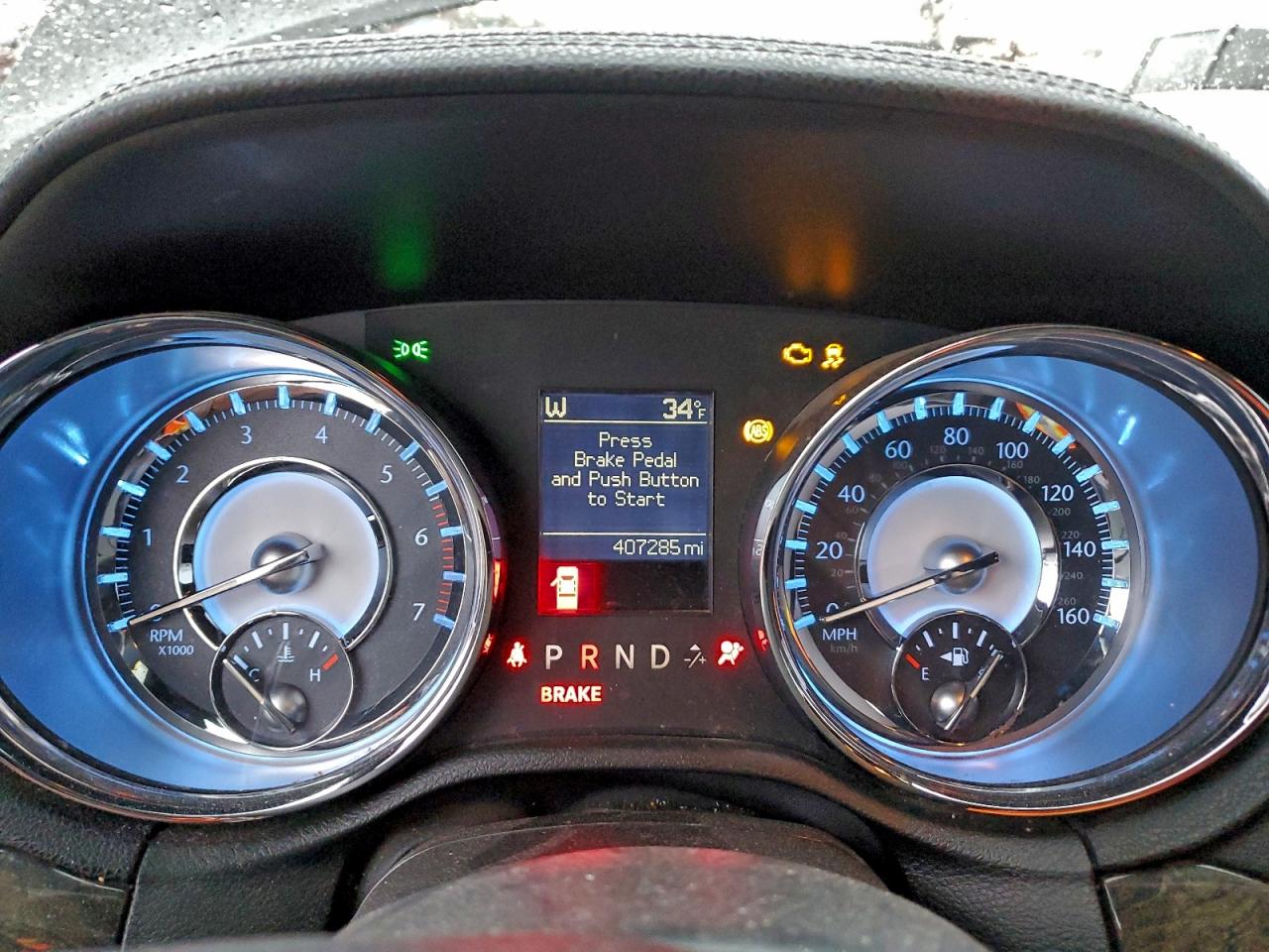 Chrysler 300 Image 2