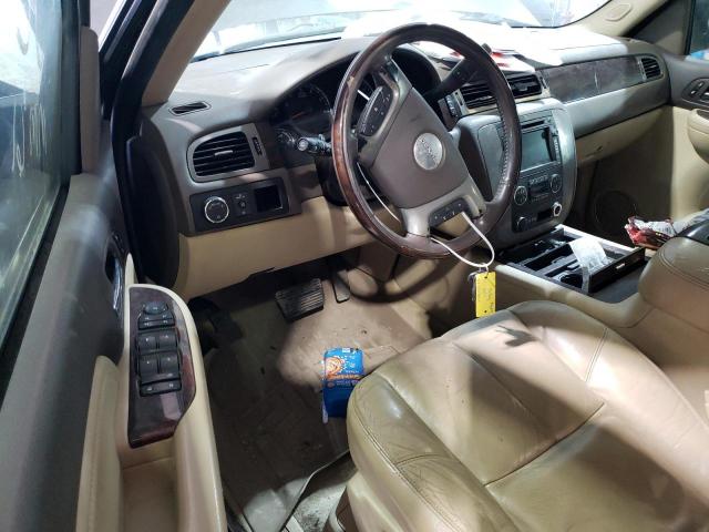 GMC Yukon Denali Image 5