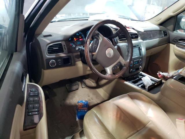 GMC Yukon Denali Image 8