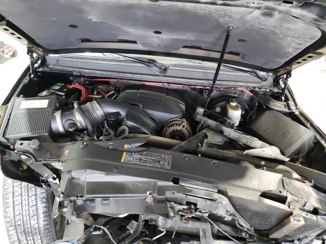 GMC Yukon Denali Image 14