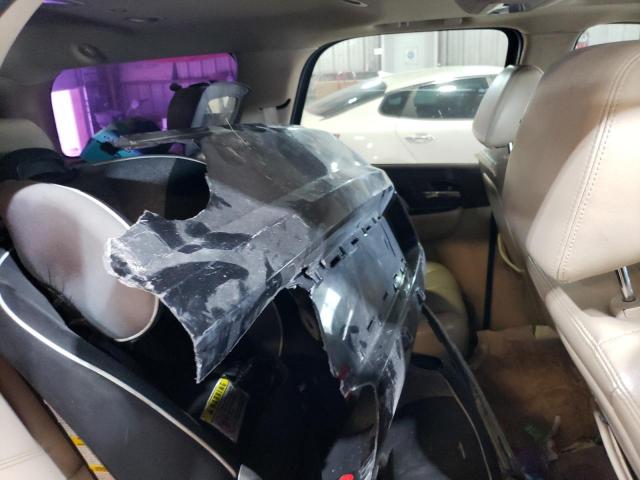 GMC Yukon Denali Image 7