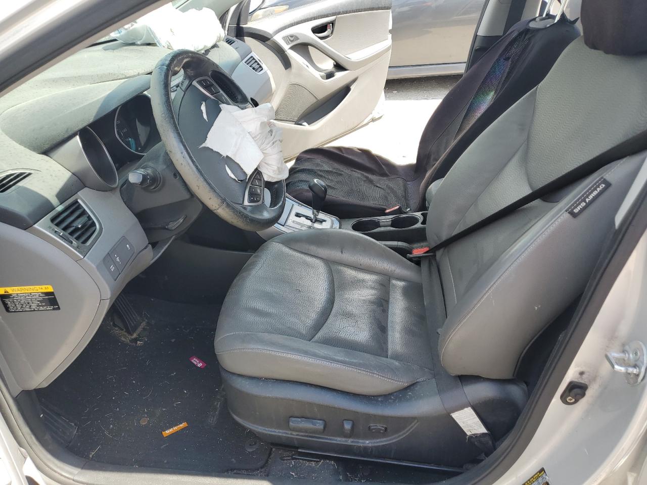 Hyundai ELANTRA Gls Image 7