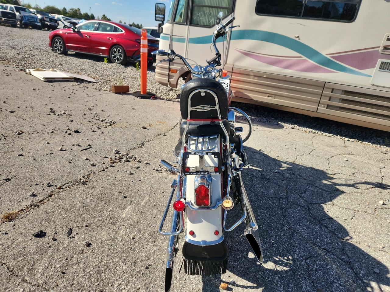 Harley-Davidson Fl Softail Deluxe Image 2