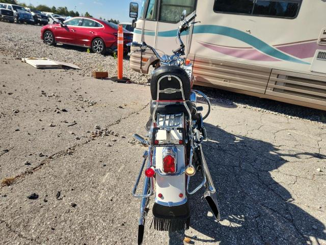 Harley-Davidson Fl Softail Deluxe Image 2