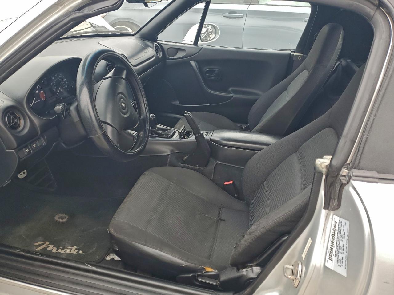 Mazda Mx5 Base Image 11