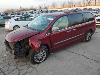  Salvage Chrysler Minivan