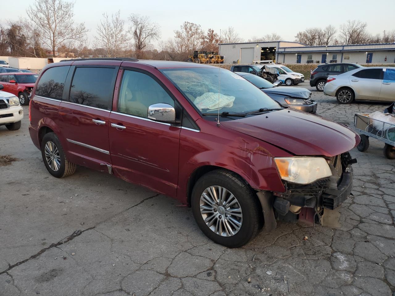 Chrysler Minivan Touring L Image 2