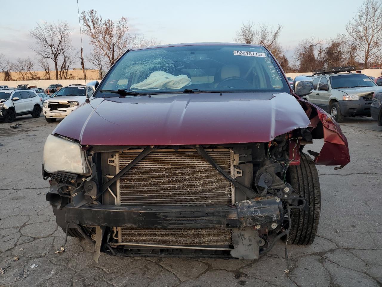 Chrysler Minivan Touring L Image 12