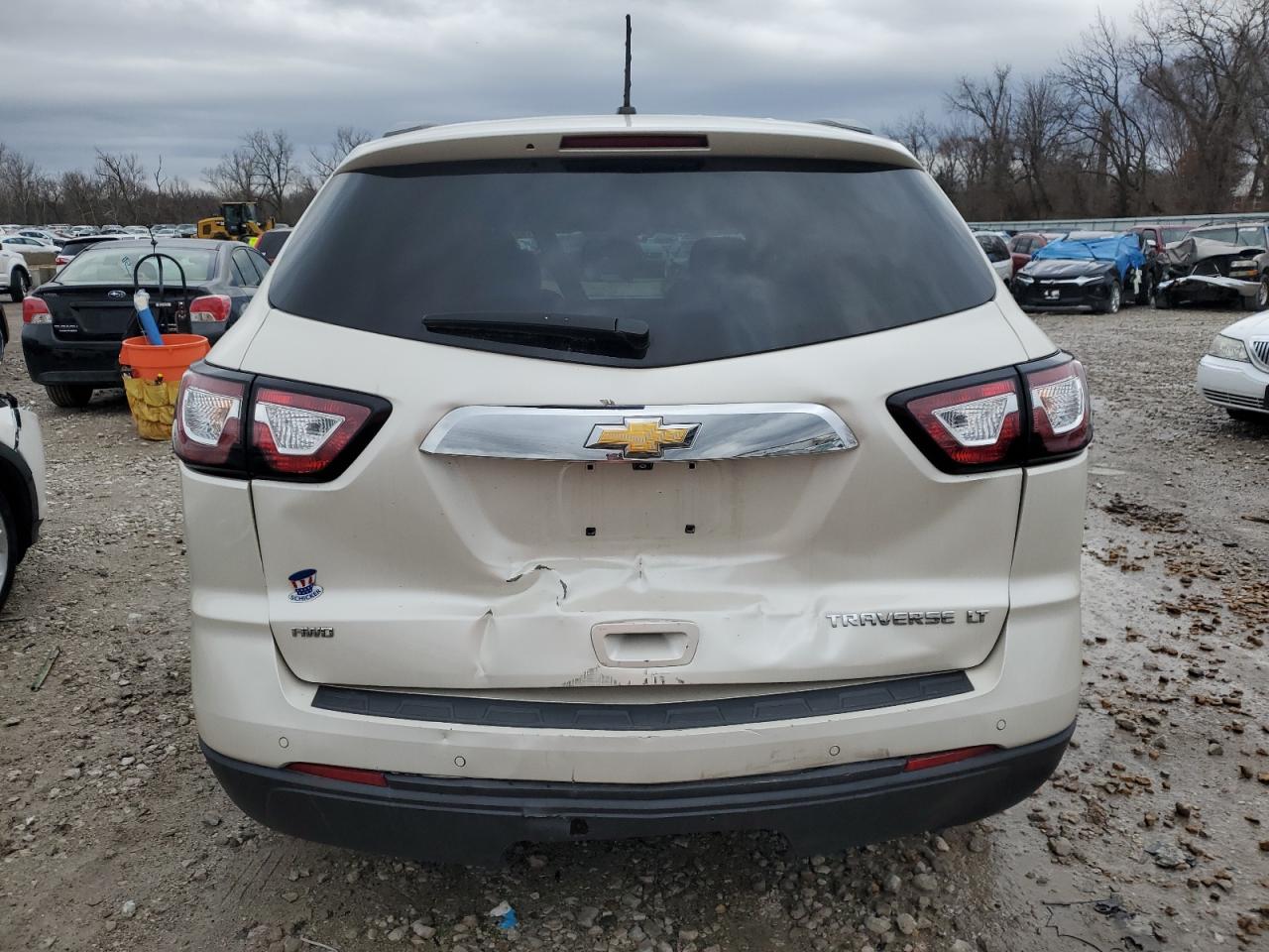 Chevrolet Traverse Lt Image 8