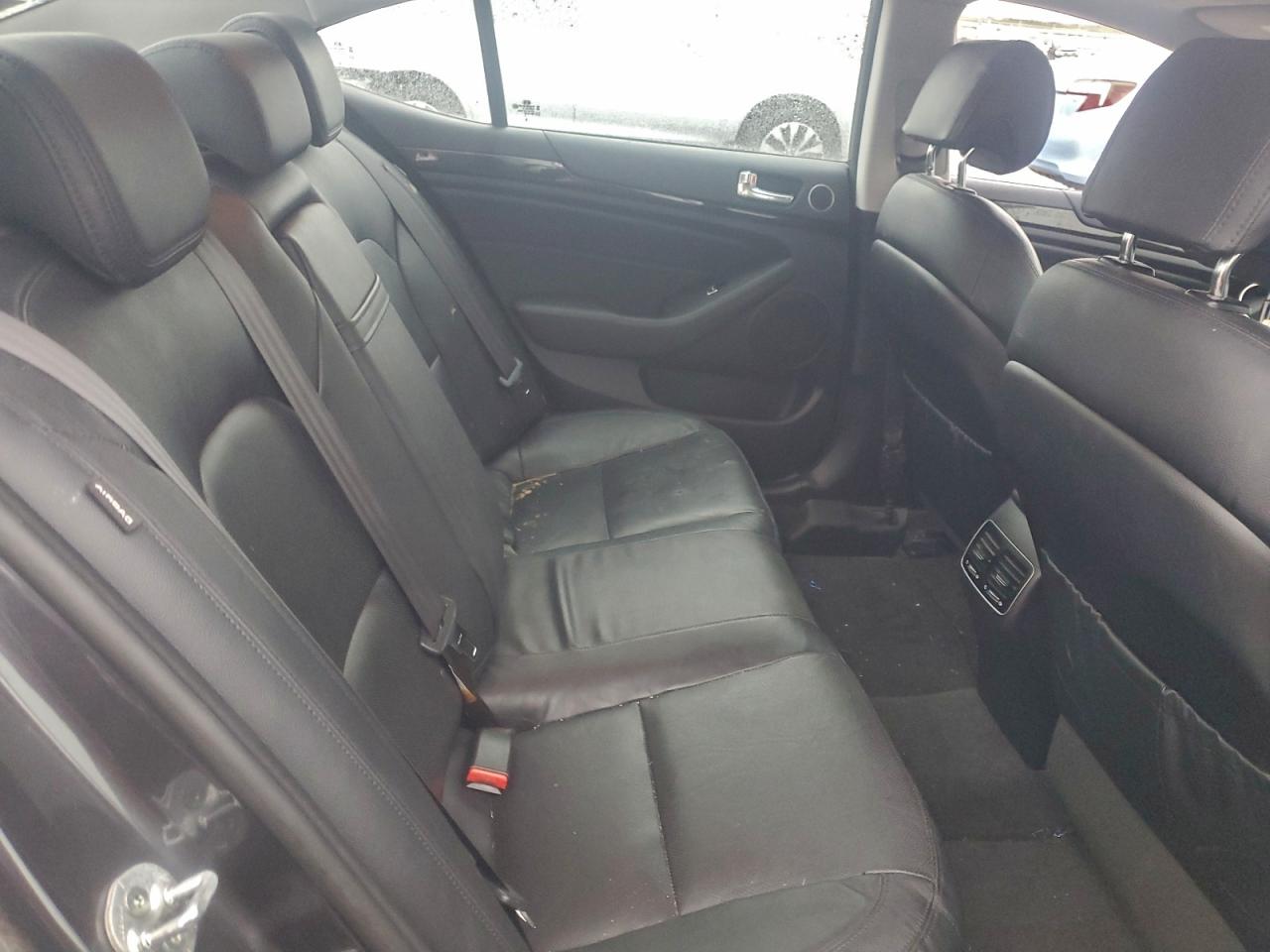 Kia Cadenza Premium Image 8