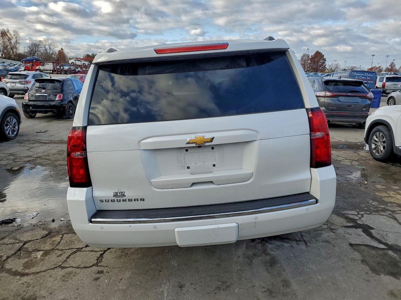 Chevrolet Suburban K1500 Ltz Image 5