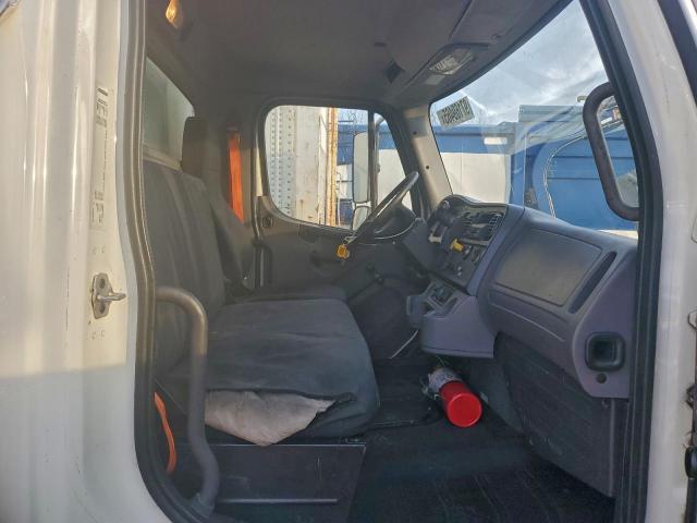 Freightliner M2 106 Medium Duty Image 5