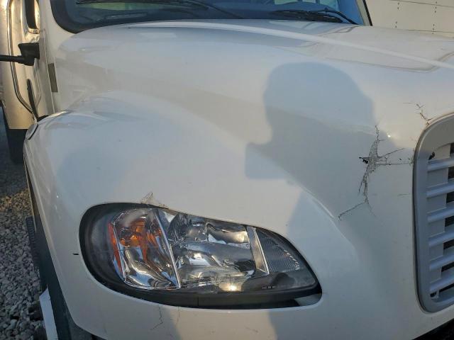 Freightliner M2 106 Medium Duty Image 6