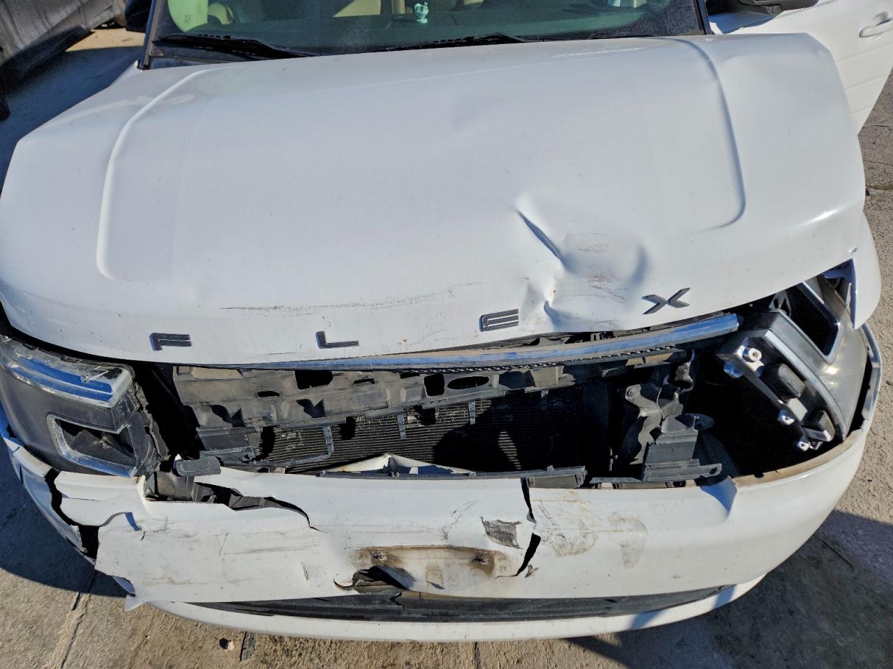 Ford Flex Se Image 7