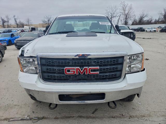 GMC Sierra K2500 Heavy Duty Image 4