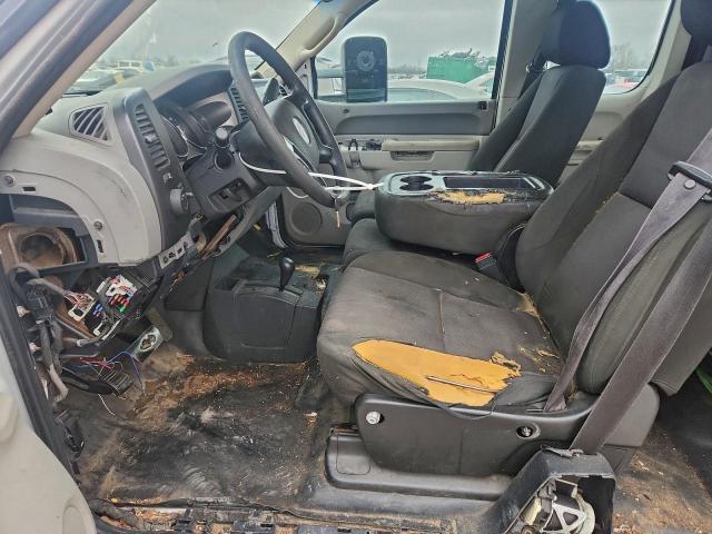 GMC Sierra K2500 Heavy Duty Image 12