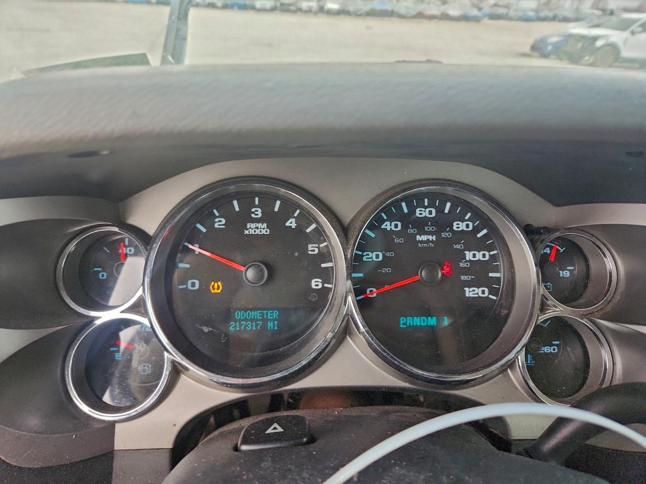 GMC Sierra K2500 Heavy Duty Image 9