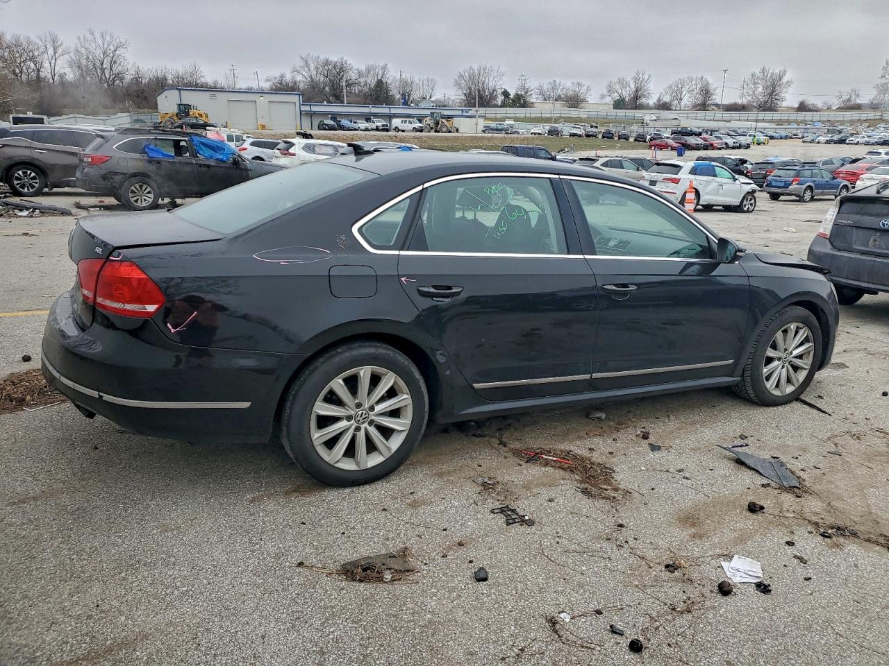 Volkswagen Passat Sel Image 3