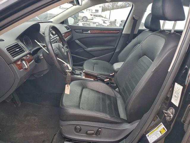 Volkswagen Passat Sel Image 12