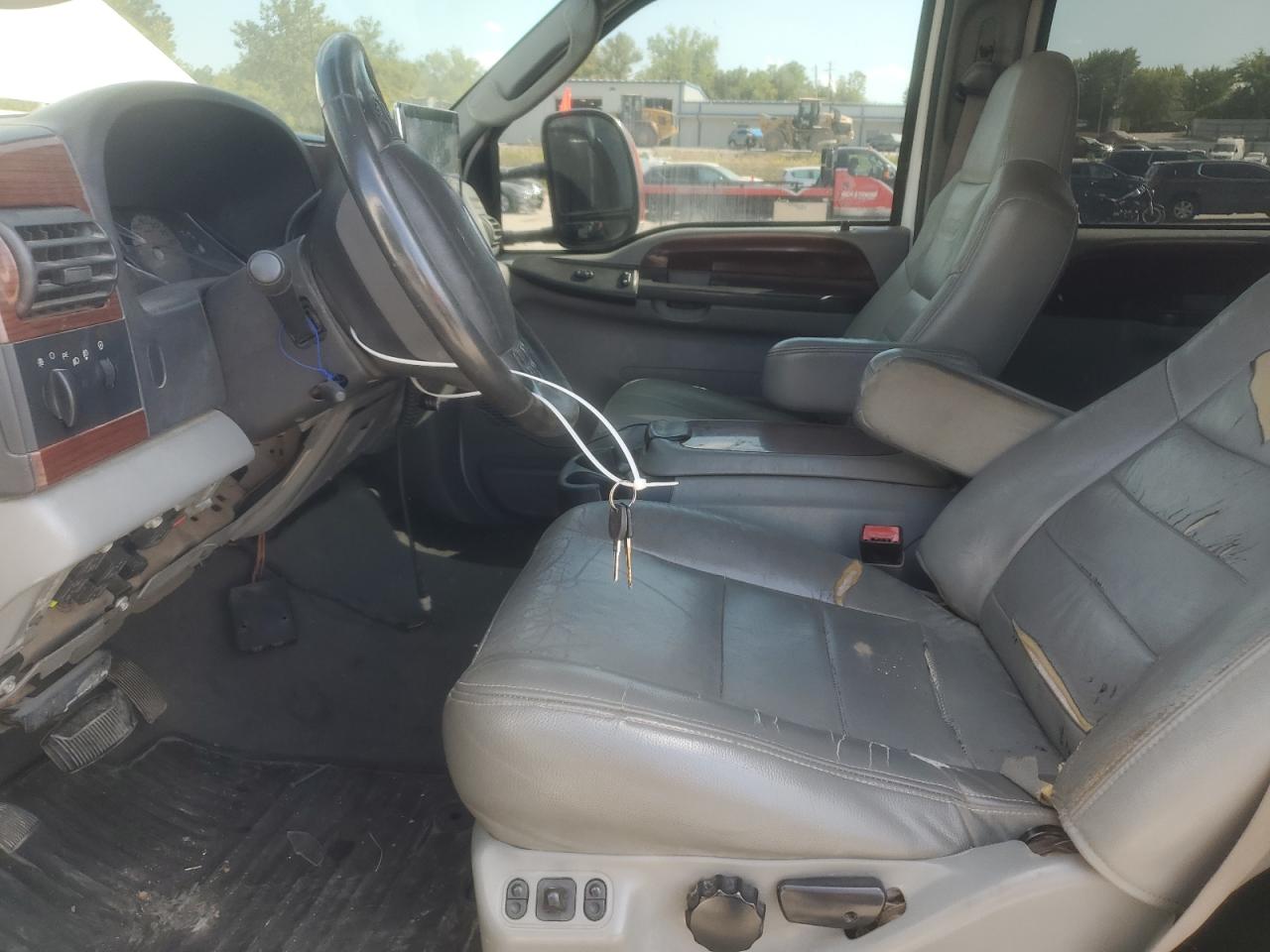 Ford F-350 Srw Super Duty Image 2