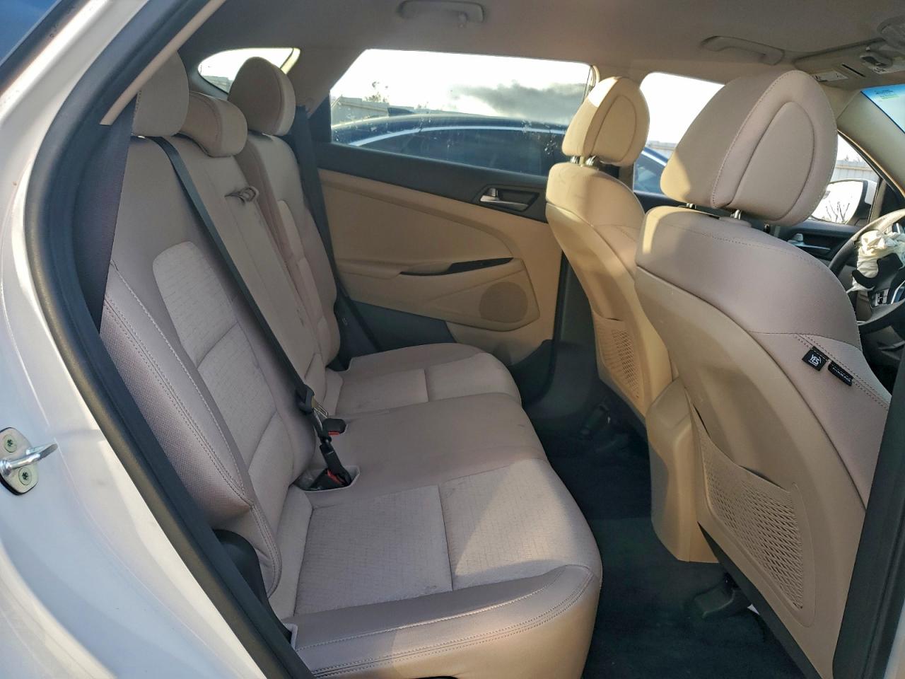 Hyundai TUCSON Limited Image 8