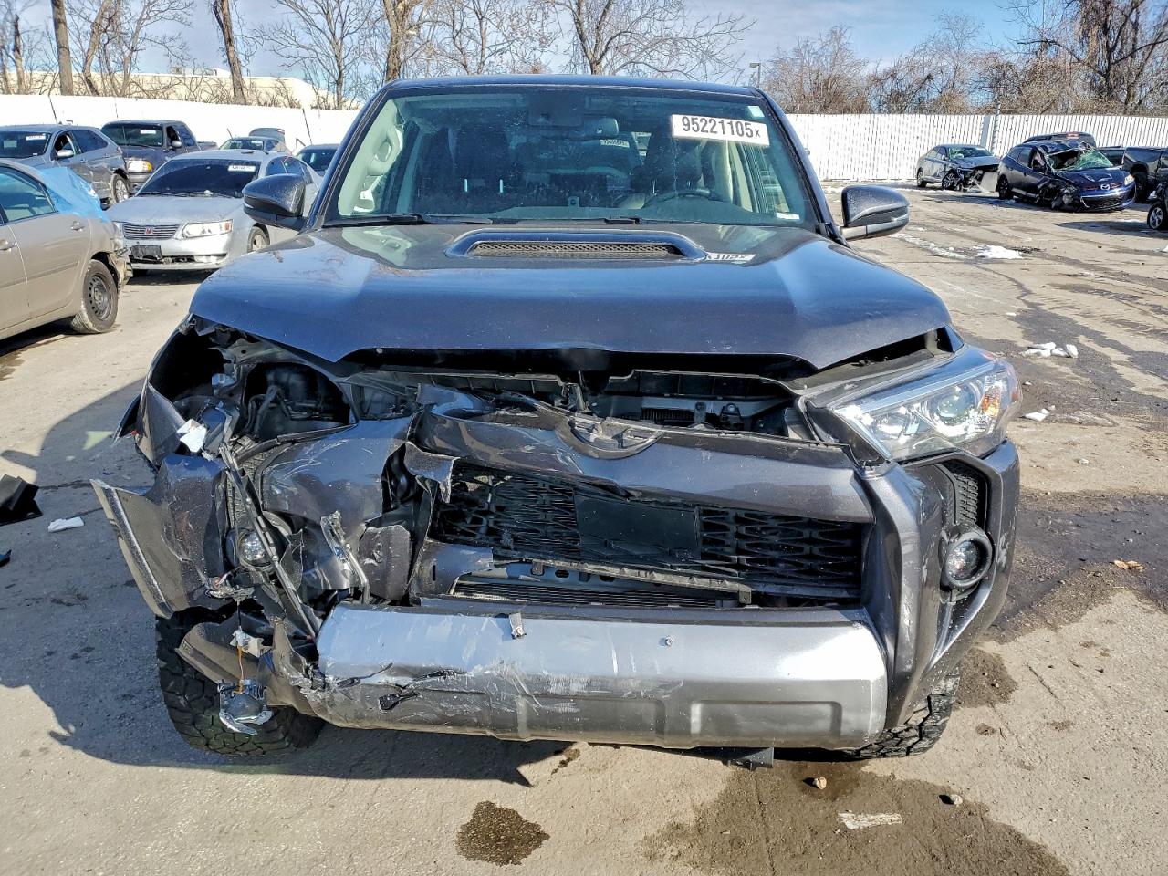 Toyota 4Runner Se Image 8