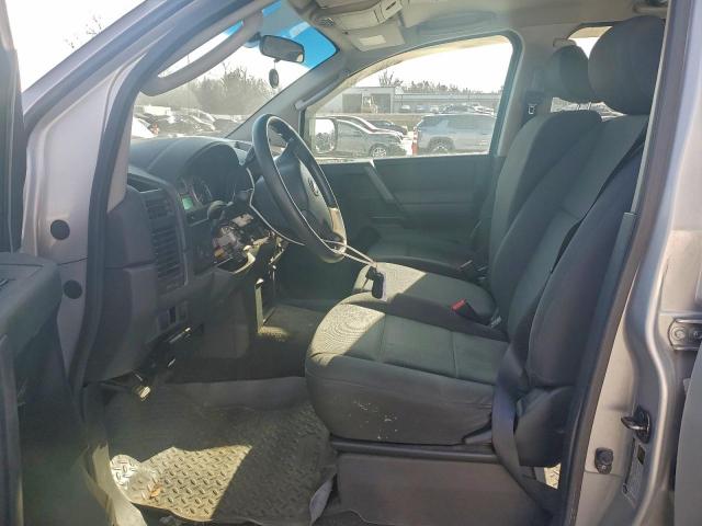 Nissan Titan S Image 3