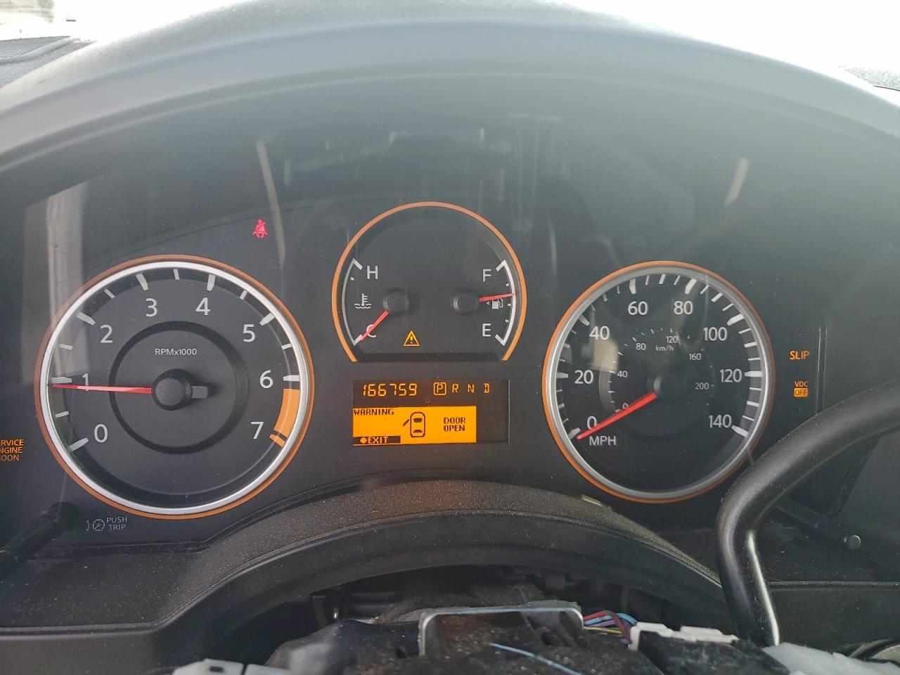 Nissan Titan S Image 9