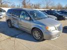 Chrysler Minivan Touring L Image 12